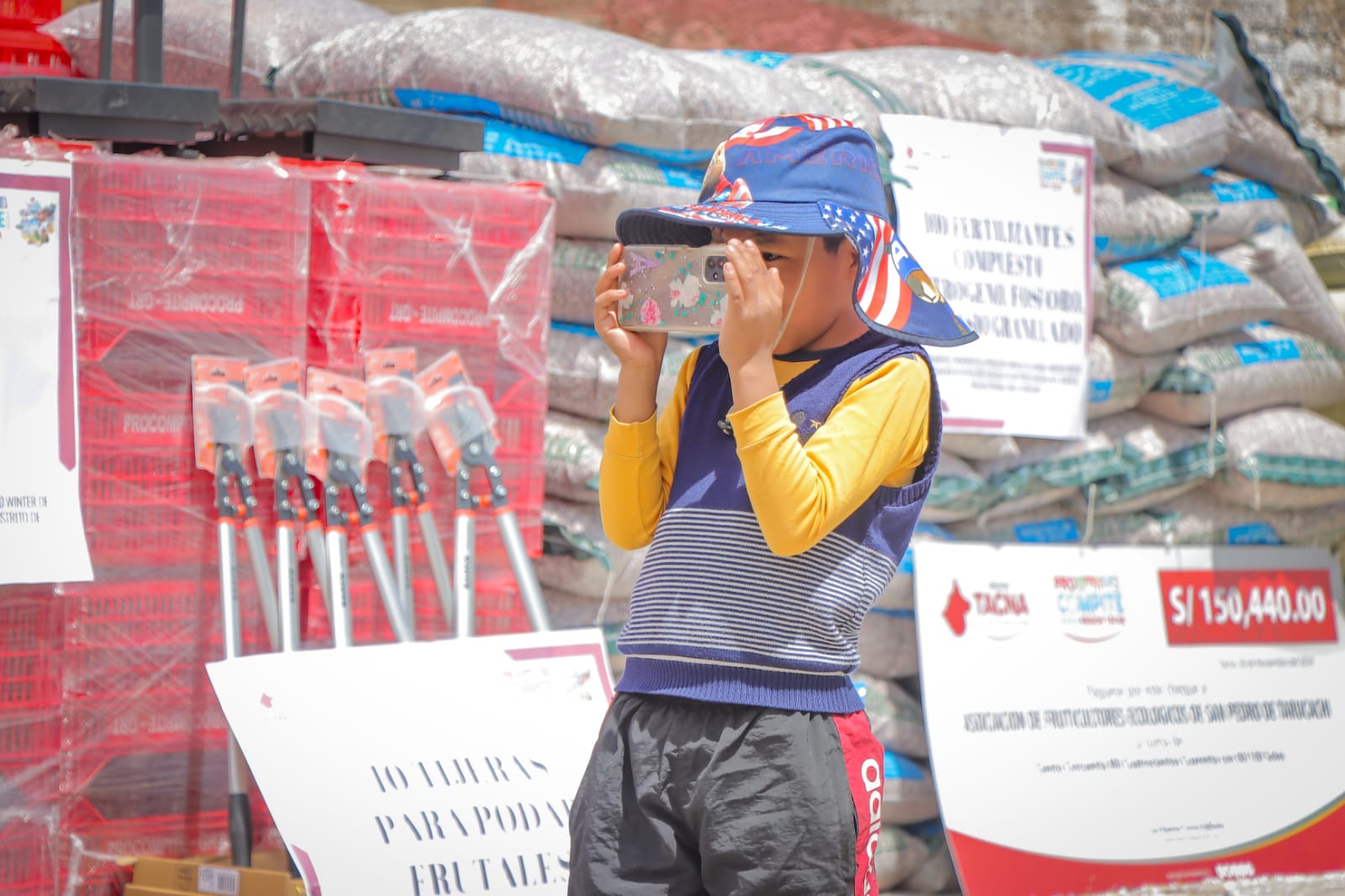 GORE Tacna entregó insumos a productores de Tarucachi por más de S/300 mil 