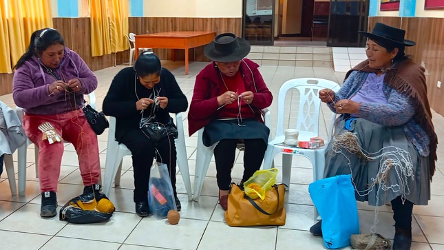 Nota de prensa sobre el curso de tejido organizado por la OMAPED de Ascensión para personas con discapacidad