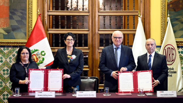 Cancillería y Reniec comprometidos en mejorar servicio de identificación de peruanos residentes en el exterior