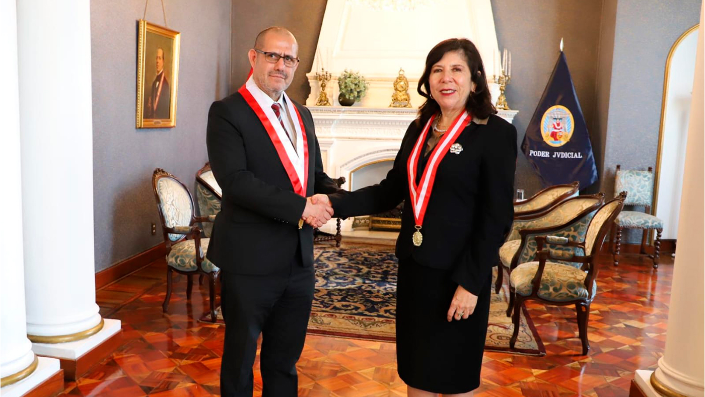 Poder Judicial y Fuero Militar Policial afianzan lazos institucionales