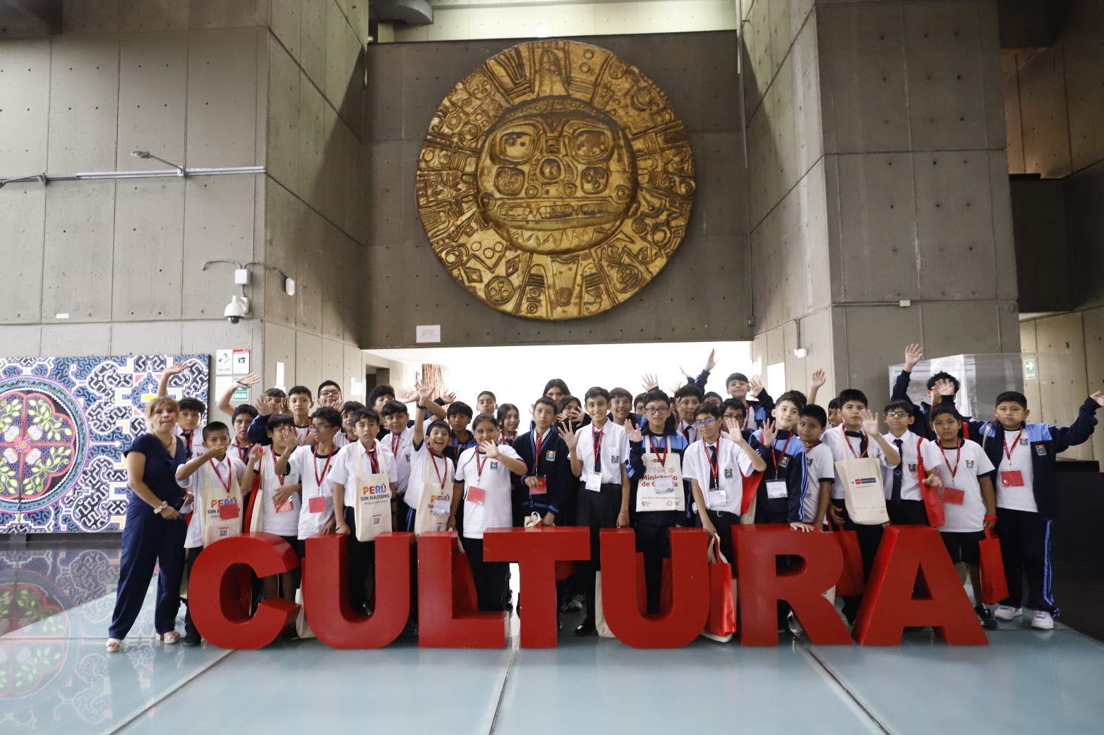 “Circuito Escolar: Explorando Cultura 2025”