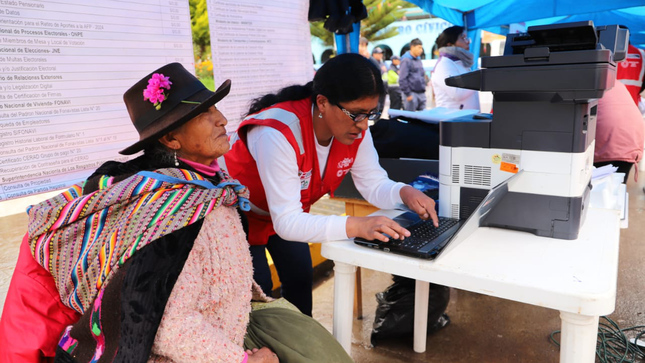 Caravana Multisectorial en Huancavelica