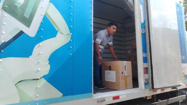 Minsa distribuye suero fisiológico para hospitales a nivel nacional