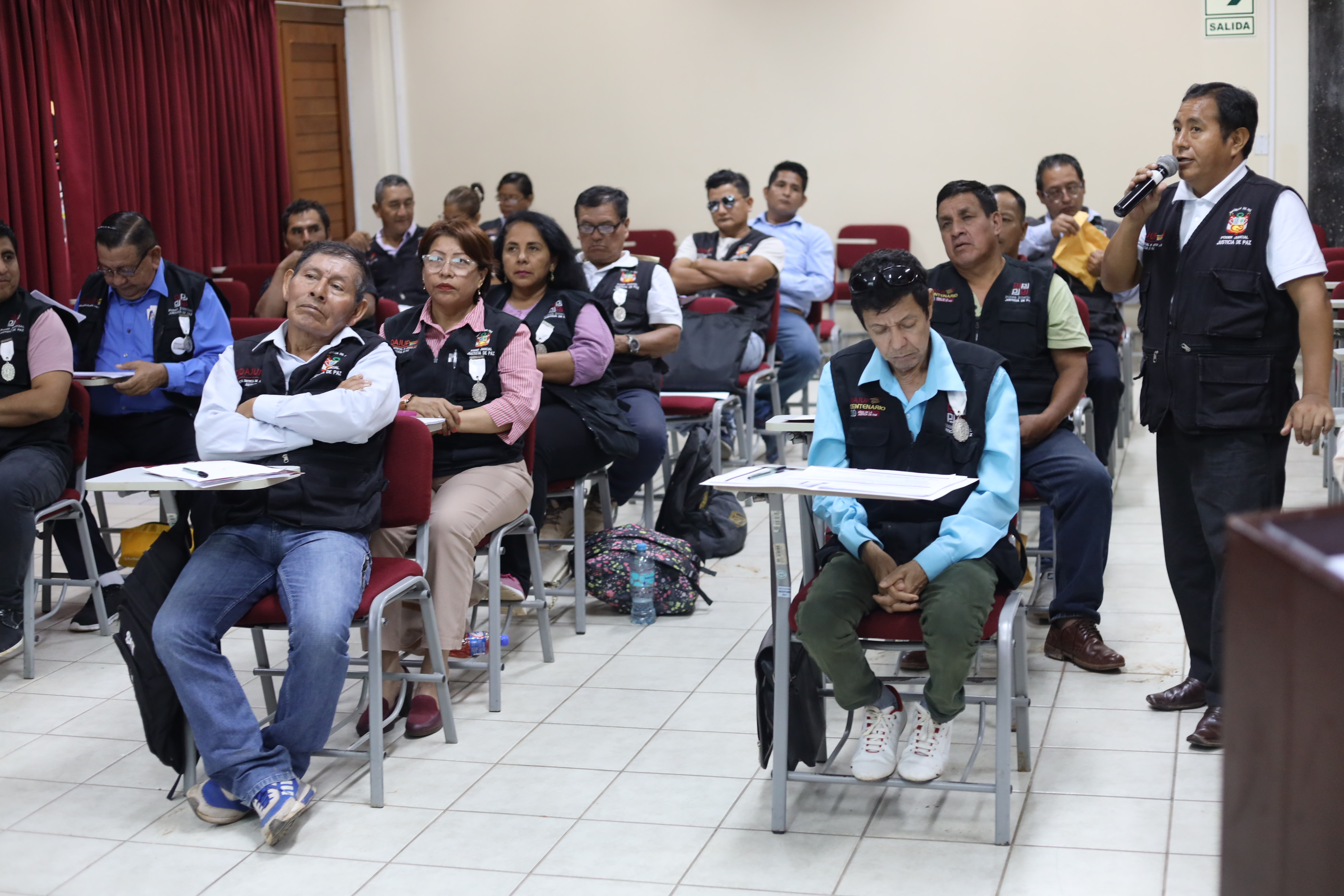 21 jueces de paz participaron de la primera jornada nacional de capacitación Conociendo la Justicia de Paz (1)