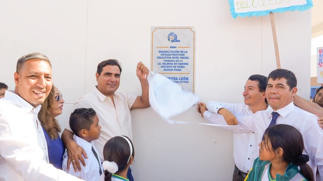 Gobernador Luis Neyra inaugura moderna institución educativa Selmira de Varona que reemplaza infraestructura dañada por El Niño