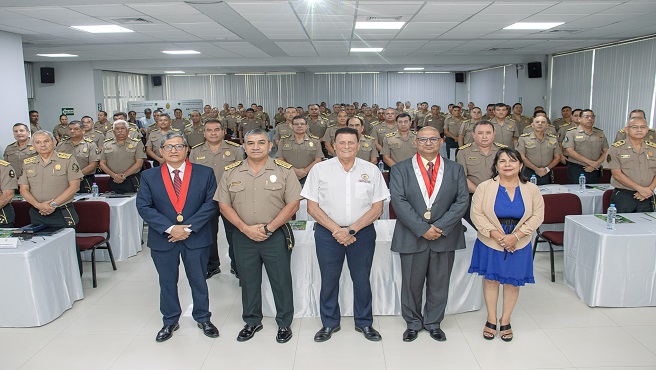 El evento congregó al comandante General de la Policía Nacional del Perú, al Inspector General y a los Generales Jefes de todas las Regiones Policiales del país.
