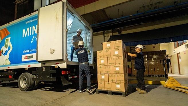 Minsa distribuye 54 toneladas de suero fisiológico para fortalecer la atención en hospitales del país