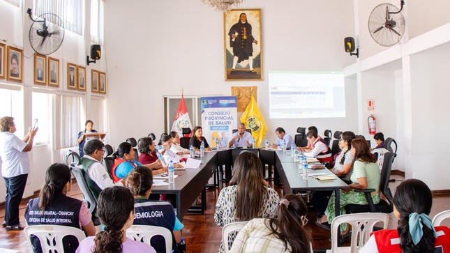 Alcalde Fernando Cárdenas presidió el Consejo Provincial de Salud de Huaral 2025