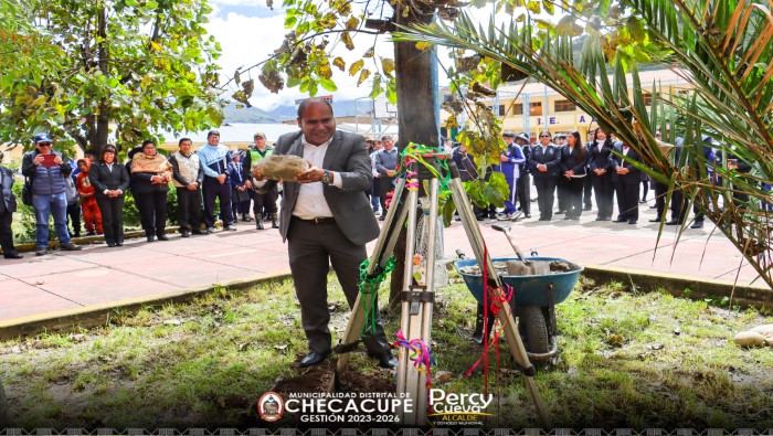 Comprometidos con la educación checacaupeña