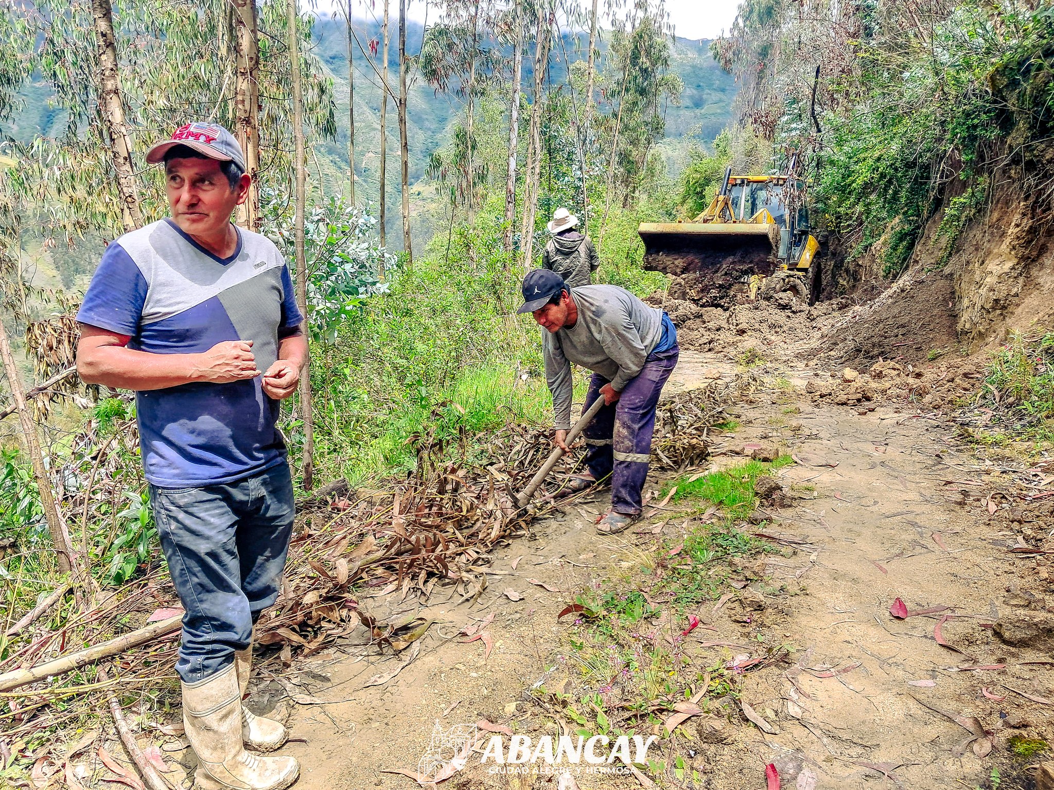 Municipalidad Provincial De Abancay Habilita Más De 08 Km De Caminos Vecinales En Aymas Alta. 💪🏼