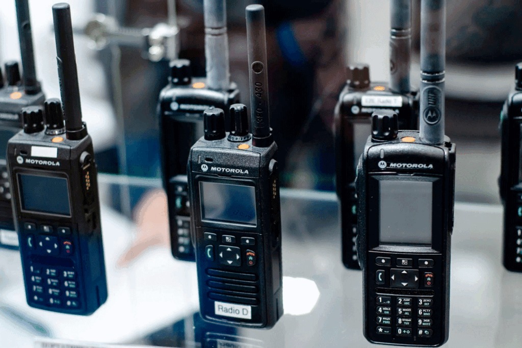 Gore Equipará A Patrulleros Y Motos Con 245 Radios Para Atención De Emergencias