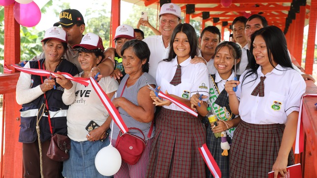 Más de 15 mil pobladores se benefician con el mejoramiento y rehabilitación del puente colgante peatonal sobre el río Sisa , situado en el caserío Panamá, distrito de San Rafael, provincia de Bellavista.