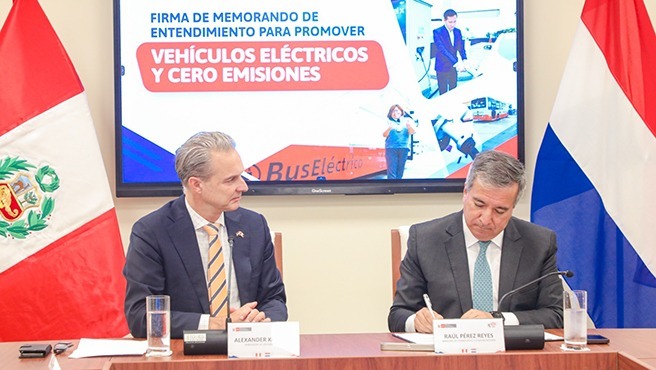 Perú firma memorando de entendimiento para promover vehículos eléctricos y cero emisiones en nuestro país
