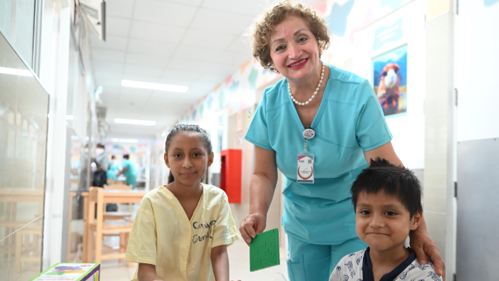 Servicio de Cirugía General celebra 95 años formando más de 45 generaciones de cirujanos