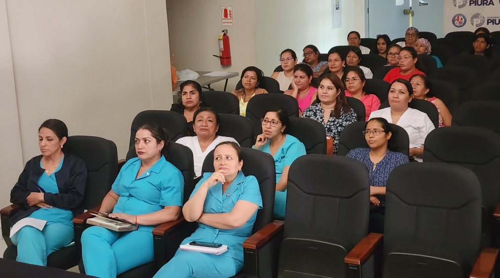 A través de un análisis FODA se expusieron las herramientas con las que el recurso humano cuenta