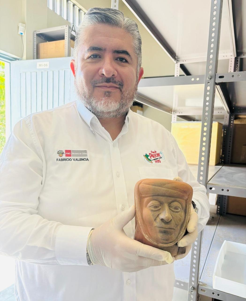 Ministro de Cultura realiza visita de trabajo