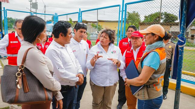 MIMP entrega ayuda humanitaria a damnificados por lluvias y supervisa labor del CEM en Tumbes