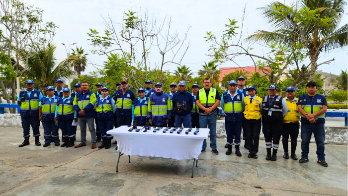 Municipalidad implementa radios digitales con geolocalización para reforzar la respuesta ante emergencias.