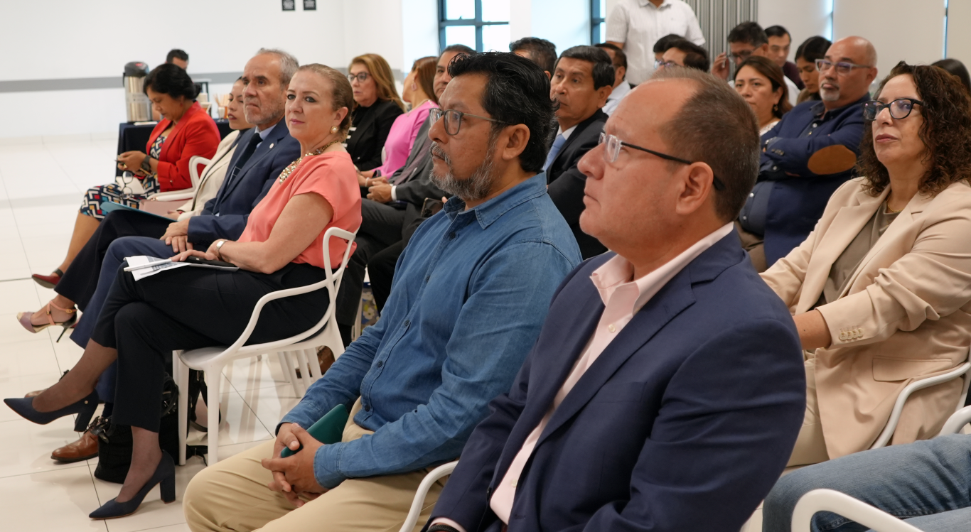 CNE presenta hoja de ruta para transformar el licenciamiento en la Educación Superior Tecnológica
