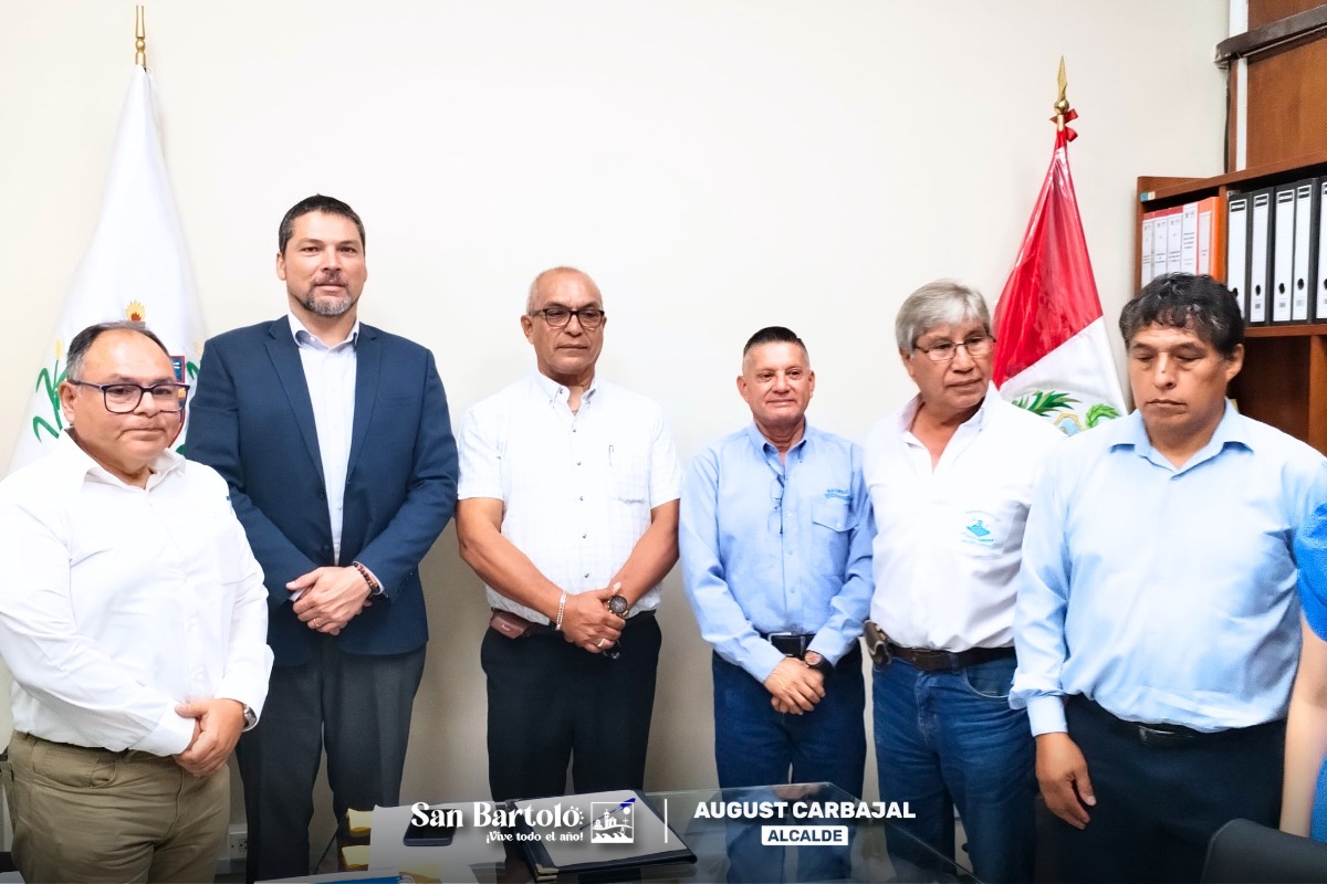 Autoridades analizaron los efectos del proyecto PROVISUR en la vida marina y la salud pública en distritos del sur de Lima.