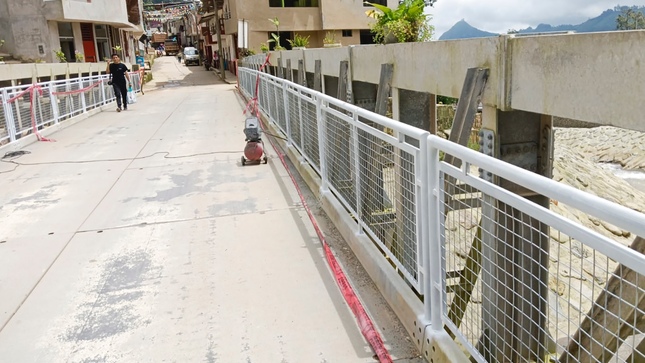 Gobierno Regional instala barandas de seguridad en puentes Pusmalca y Limón que unen Canchaque con 50 caseríos
