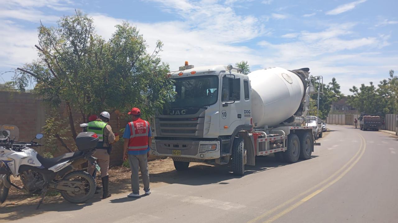 Sullana: multan 13 vehículos de carga pesada por transitar en zonas no autorizadas