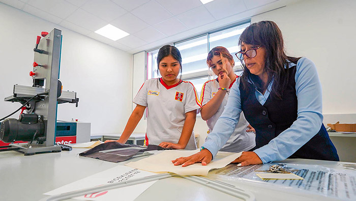 Inauguramos la Escuela Bicentenario 2029 Simón Bolívar en San Martín de Porres