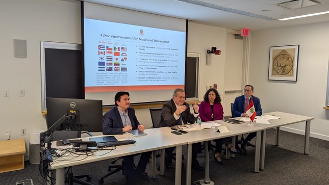 Embajada del Perú en Estados Unidos se reúne con la comunidad académica peruana en Harvard 