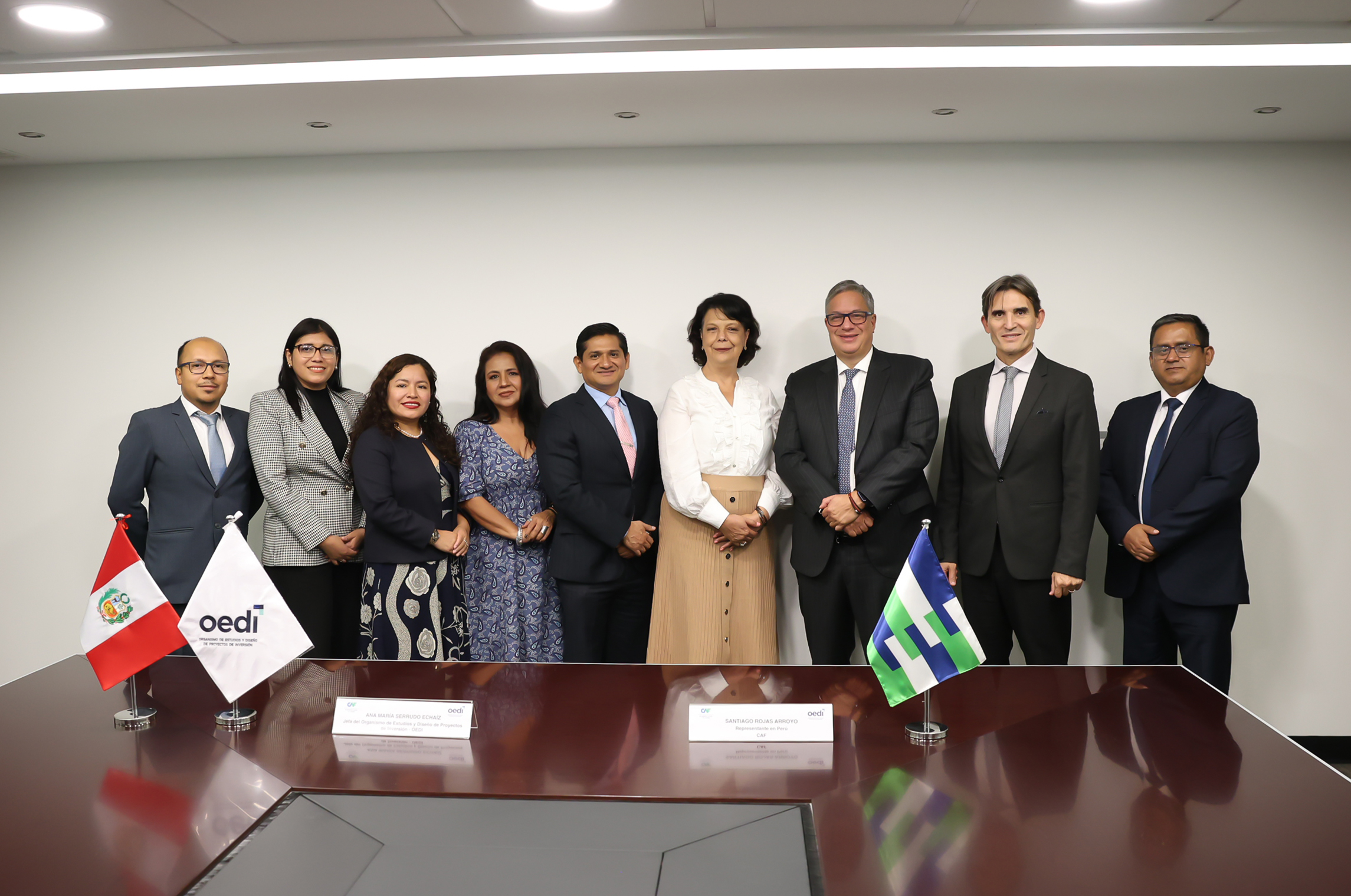 Firma de convenio OEDI y CAF