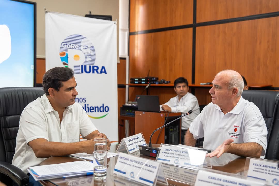 Gobernador expone ante director del Plan Binacional Perú-Ecuador proyecto del GORE para mejorar producción de ganado caprino en la región