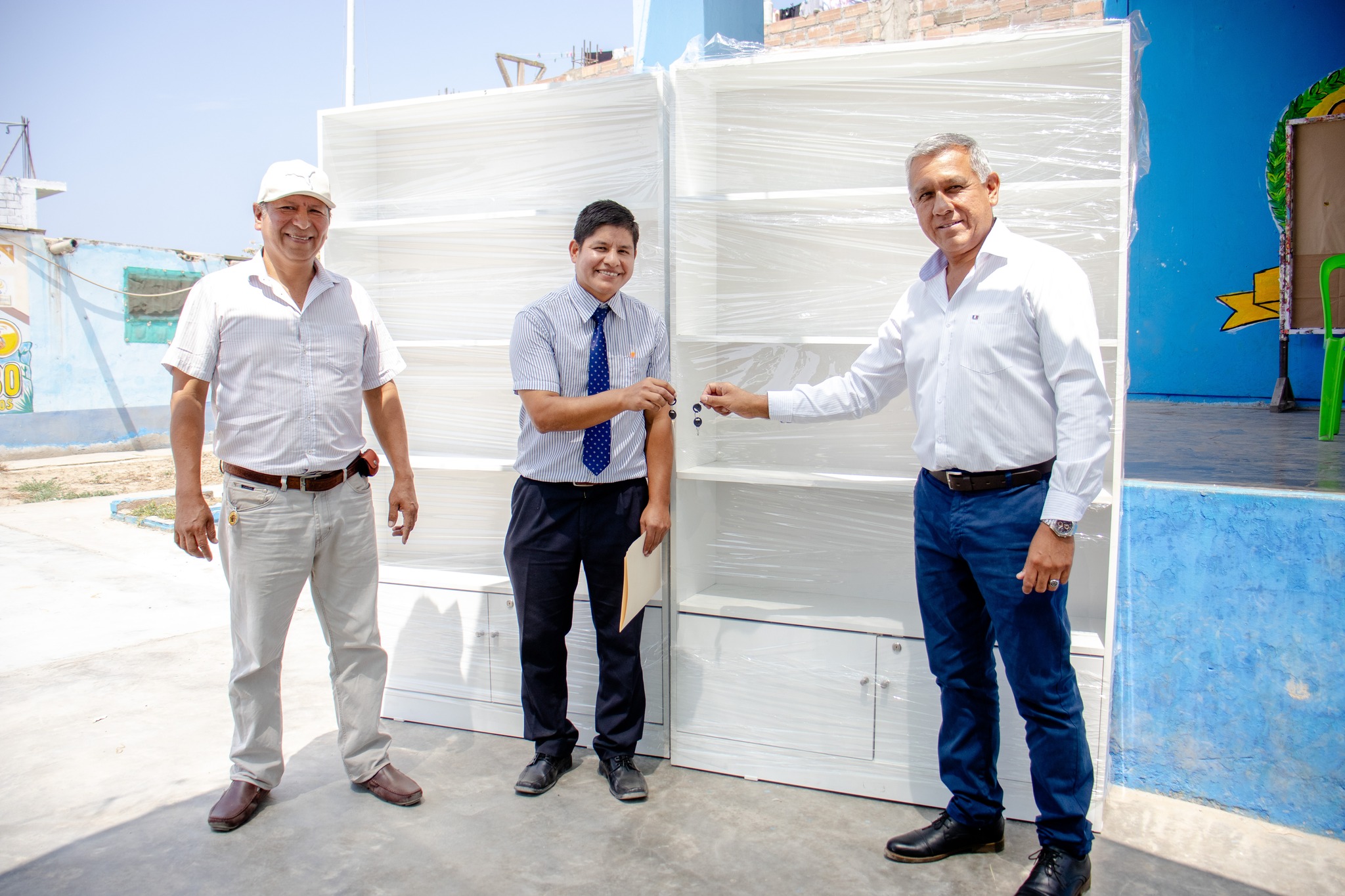 Alcalde Provincial refuerza compromiso con la educación mediante importante donación a la I.E. N.° 21568 “Santa Rosa de Lima” – Los Laureles, Chancay