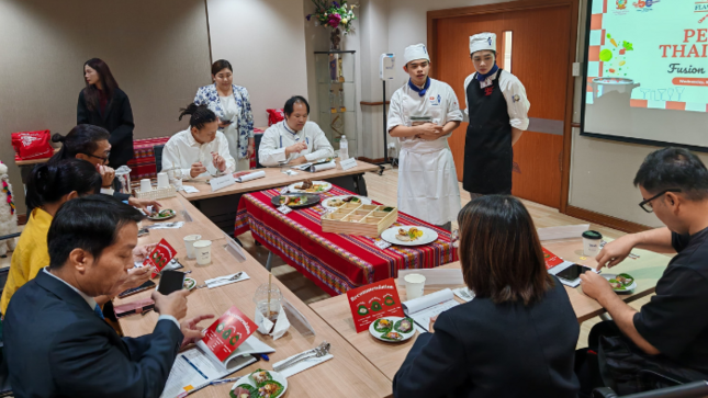 Estudiantes tailandeses crean platos inspirados en la cocina peruana