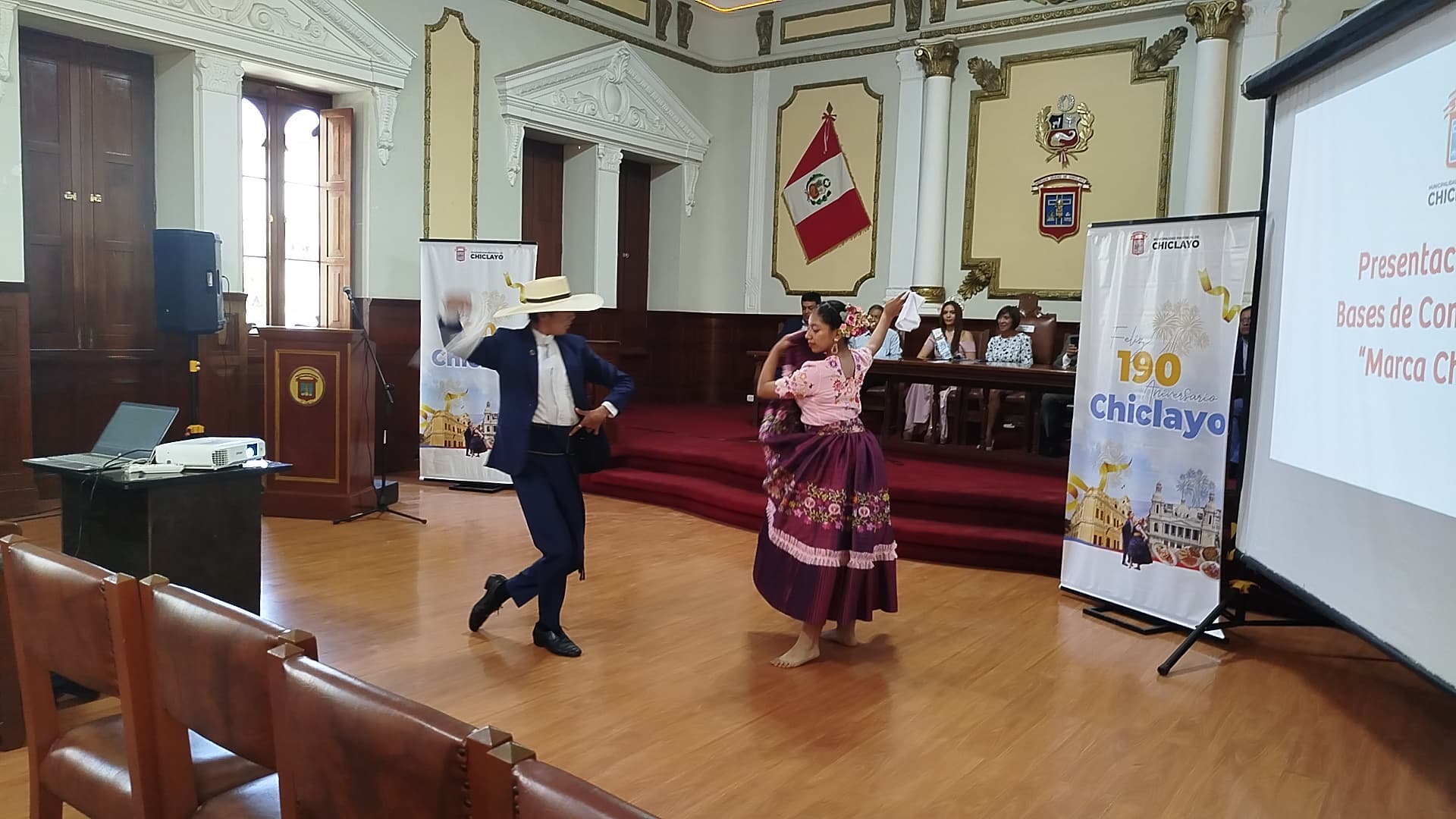 MARCA PERU