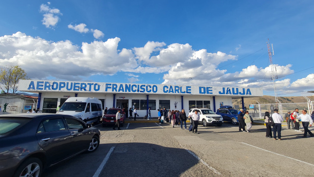 MTC: Inician obras de mantenimiento en pista de aterrizaje del Aeropuerto de Jauja