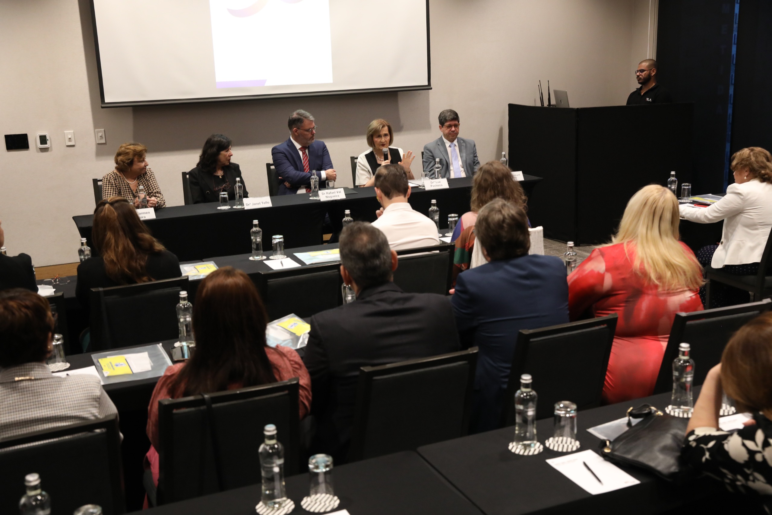 Presidenta del Tribunal Constitucional Luz Pacheco participó en la inauguración del II Encuentro Internacional de AMATRA VI que se realiza en Lima