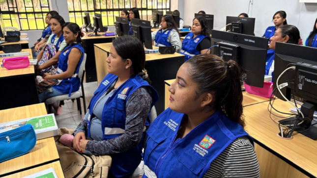 “Mujeres Electricistas" inician clases en la Universidad César Vallejo