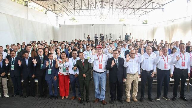 MTC refuerza compromiso con 21 regiones para impulsar obras viales, aeroportuarias y de telecomunicaciones