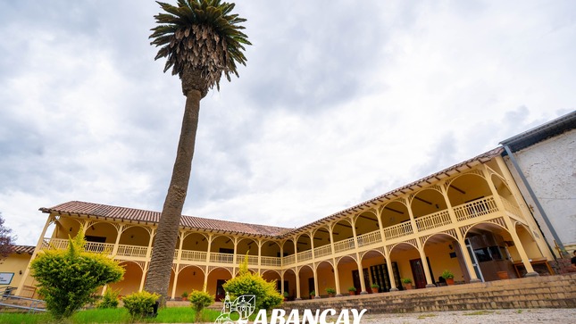 Municipalidad De Abancay Garantiza El Acceso A Illanya Con Mantenimiento Vial Por Semana Santa🙌🛤️