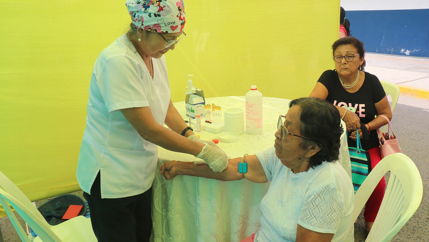 Exitosa Campaña Médica Gratuita se realizo en la Plaza Mayor de San Jacinto