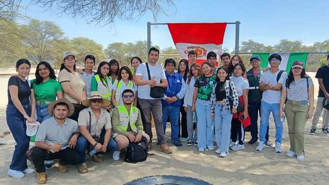 Estudiantes de Forestal visitaron Parque San Eduardo de Piura en la semana “Juntos salvemos el algarrobo”