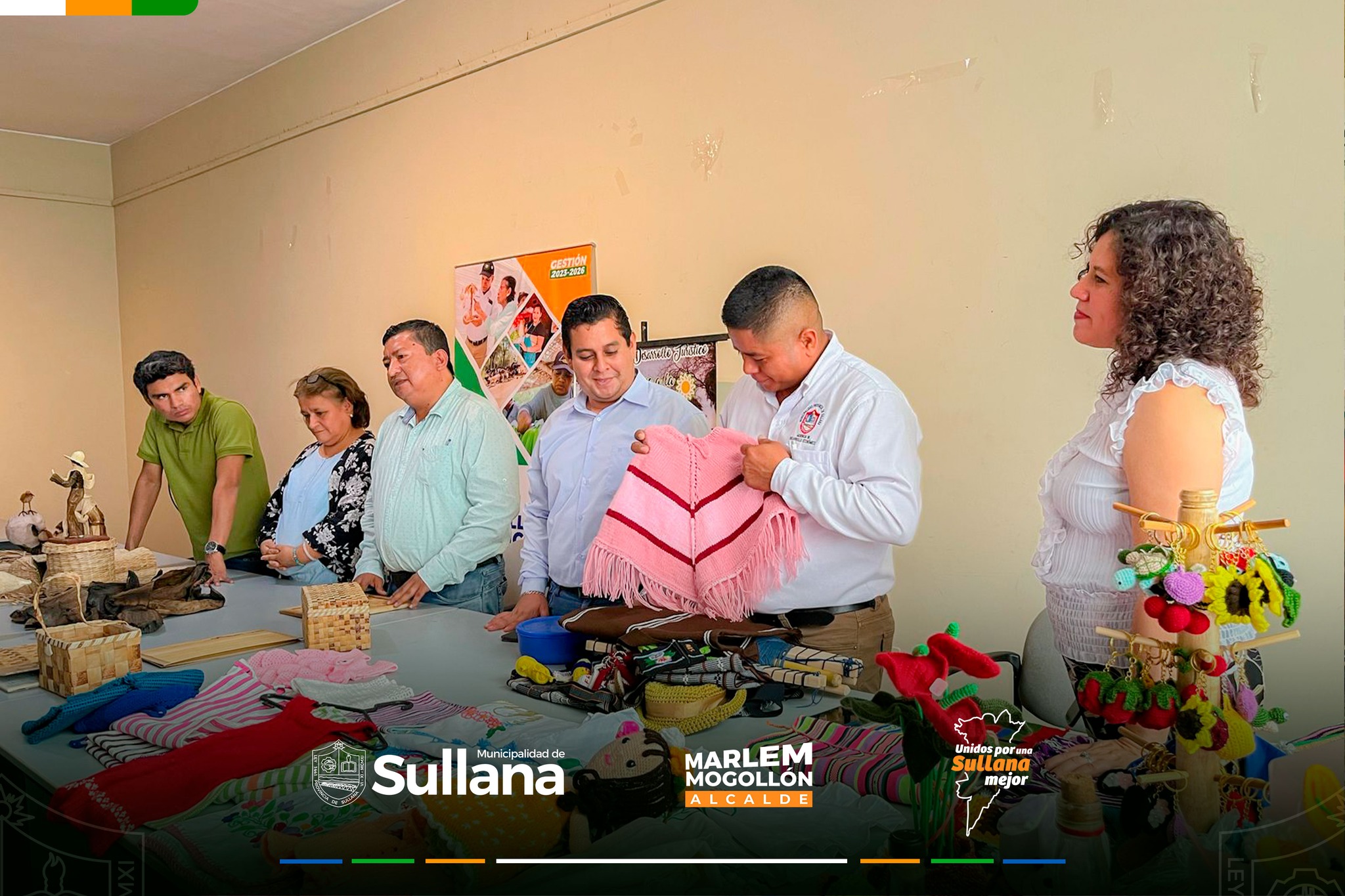 Artesanas del distrito de Frías aprenden el arte del chante de plátano