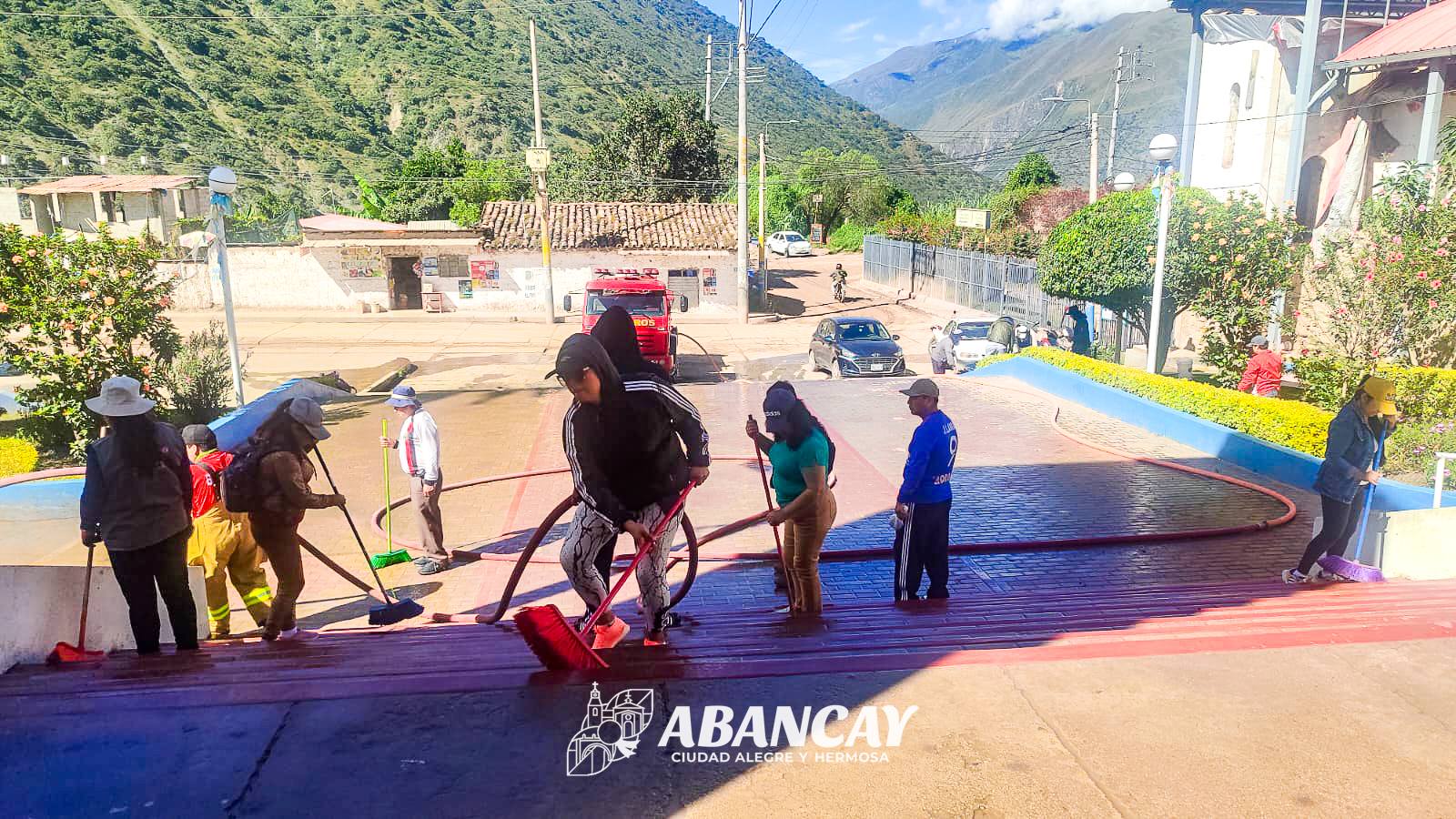 💪🏼Trabajos de limpieza, poda y mantenimiento de áreas verdes garantizan un entorno seguro y ordenado para los vecinos y visitantes.