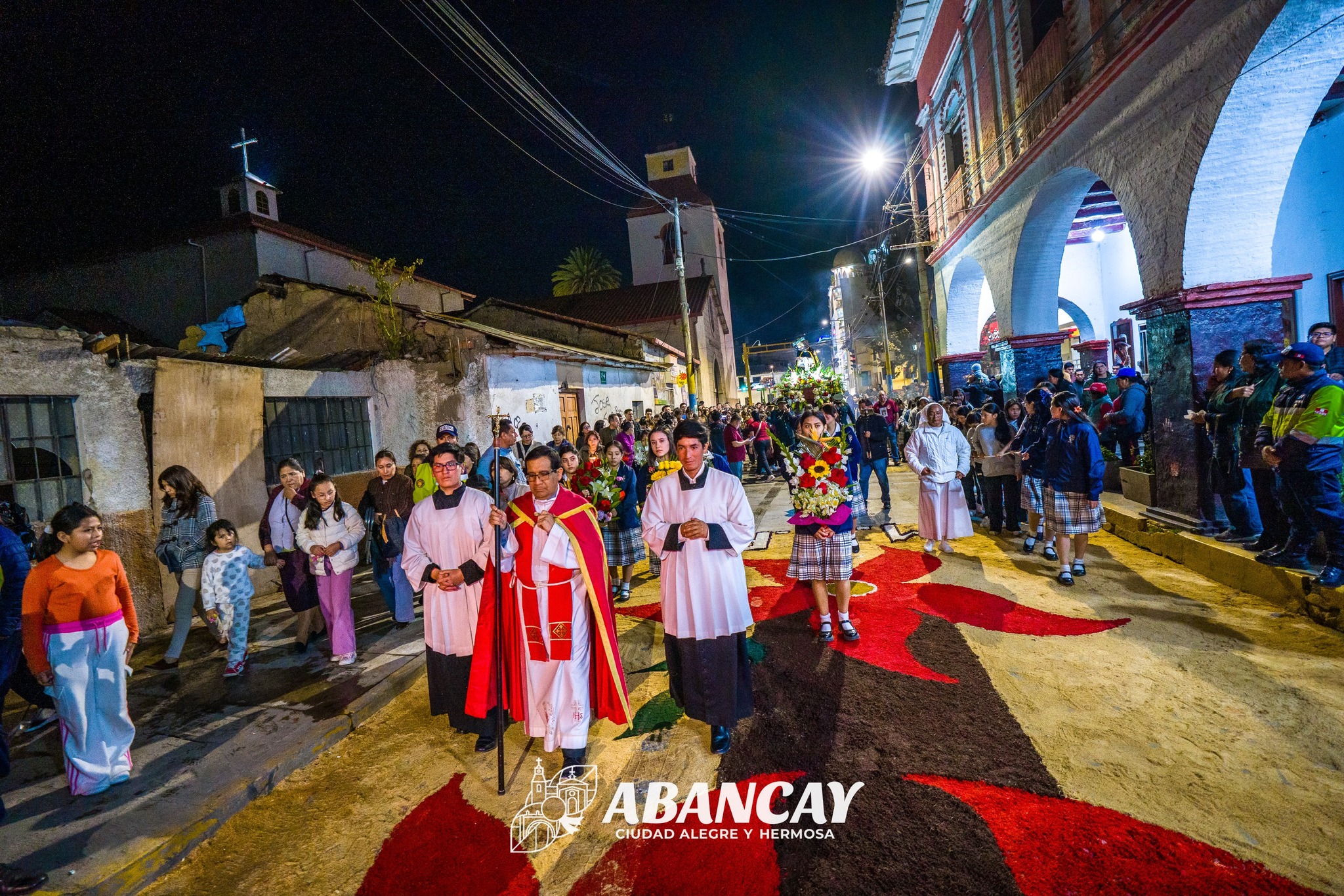 ✝️La Semana Santa en nuestra ciudad cobra una gran importancia con la procesión del Señor de Illanya, una tradición que nos llena de fe y devoción.