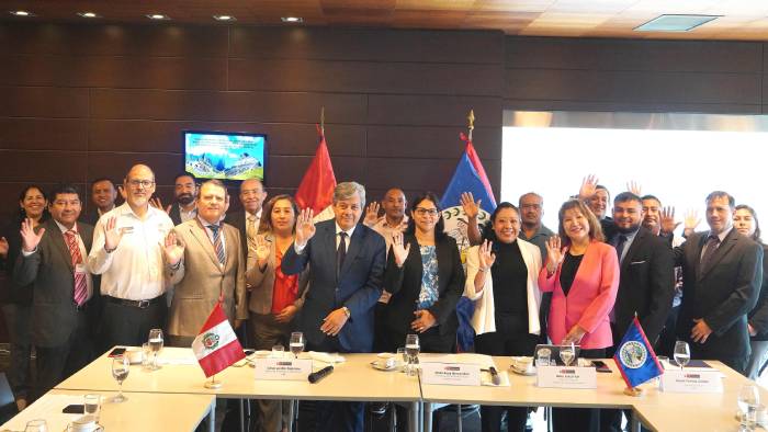 Perú y Belice trabajan juntos para proteger sus recursos arqueológicos