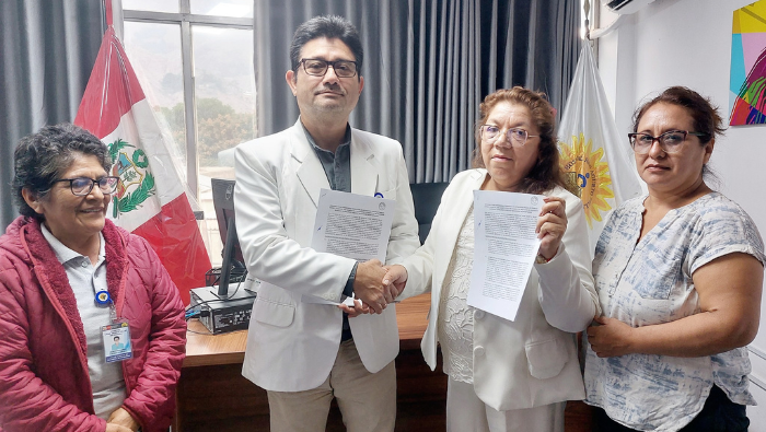 11-04 FIRMA DE CONVENIO MONFORTIANOS (3)