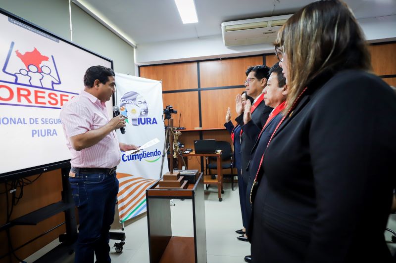 El presidente de la Corte Yone Li Córdova tomó juramento junto a titulares de Corte de Piura y distrito fiscales de Sullana y Piura