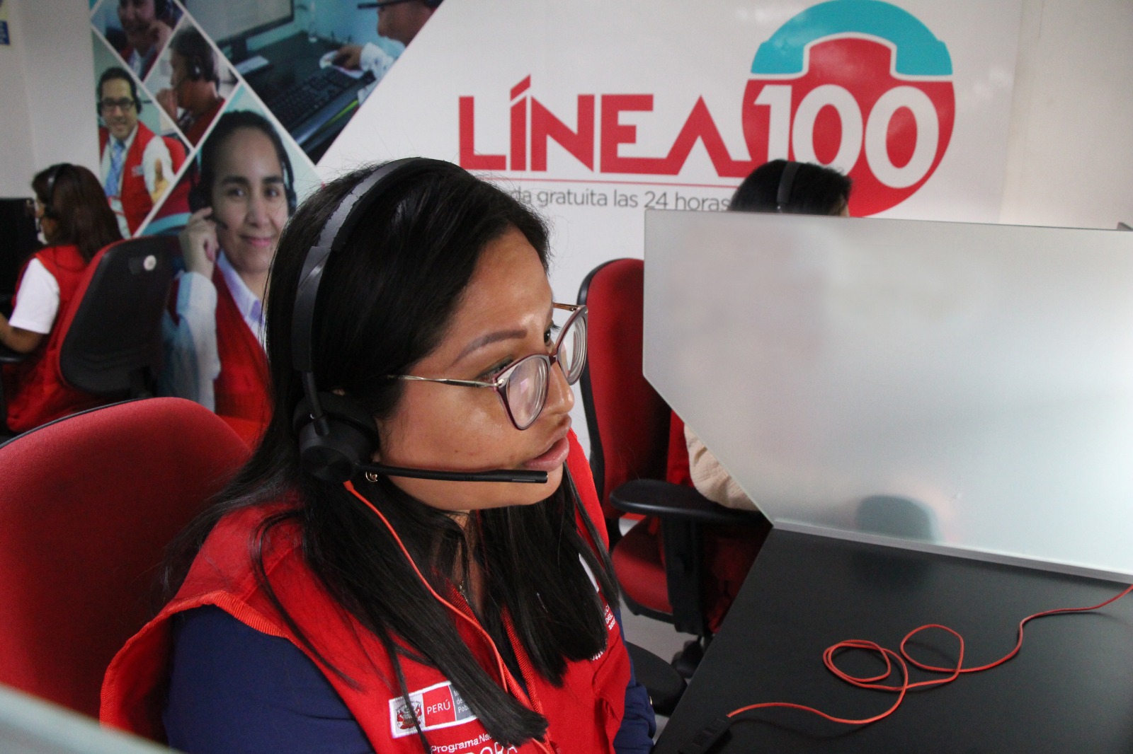 Línea 100, Centros Emergencia Mujer, Chat 100 y otros servicios continuarán funcionando durante el feriado largo