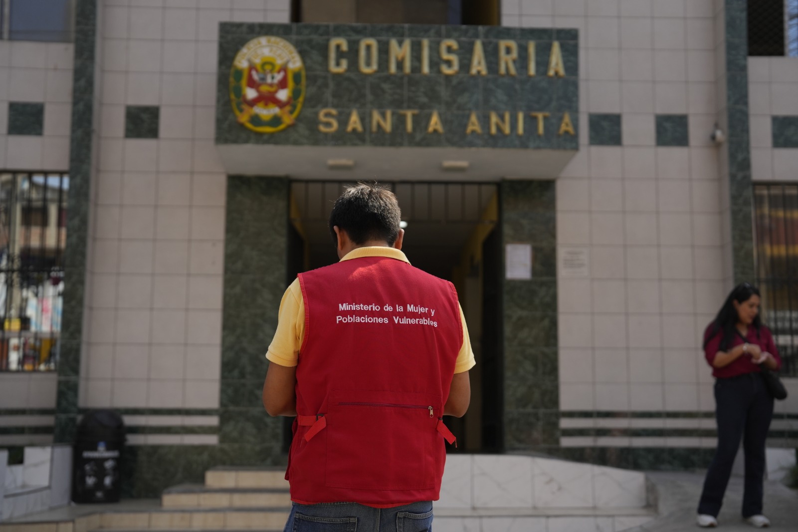 Línea 100, Centros Emergencia Mujer, Chat 100 y otros servicios continuarán funcionando durante el feriado largo