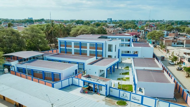 Más de mil alumnos del colegio Selmira de Varona disfrutan de ambientes con altos estándares de calidad gracias al GORE