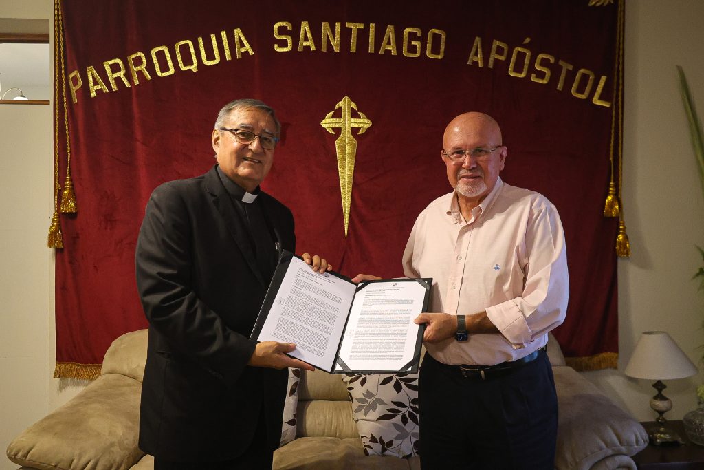 Alcalde de Surco realiza segunda entrega de habilitación urbana a la iglesia “Santiago Apóstol”
